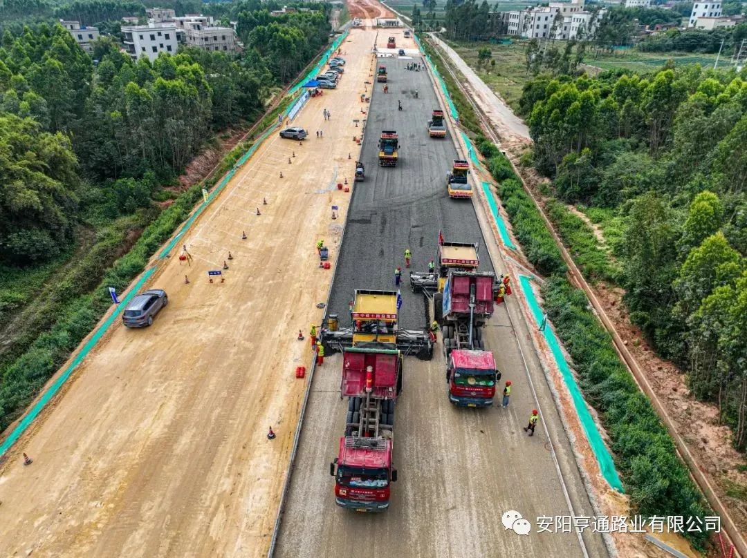 【省重 點項目】3D技術“打印”高速公路，南三島大橋項目進入路面工程施工階段